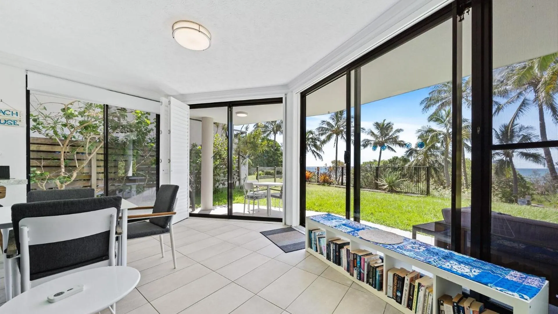 Mooloomba Four Apartment Point Lookout 0*,  Australia