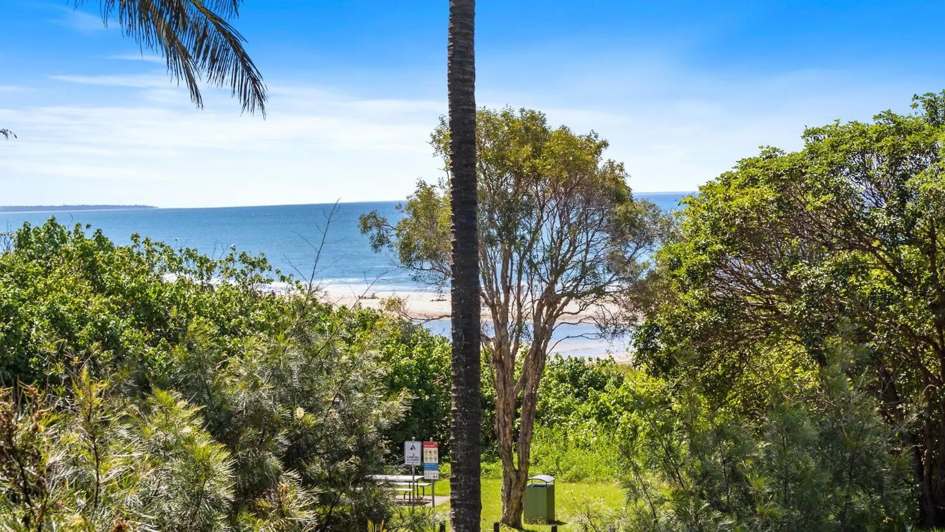 Mooloomba Four Apartment Point Lookout Australia